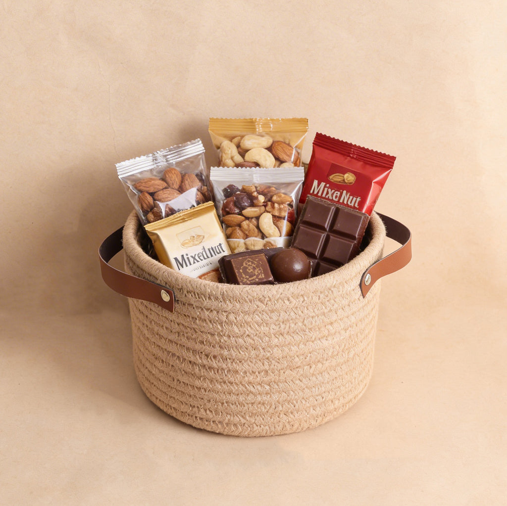 Classic Round Wedding Hamper with Leather Handles
