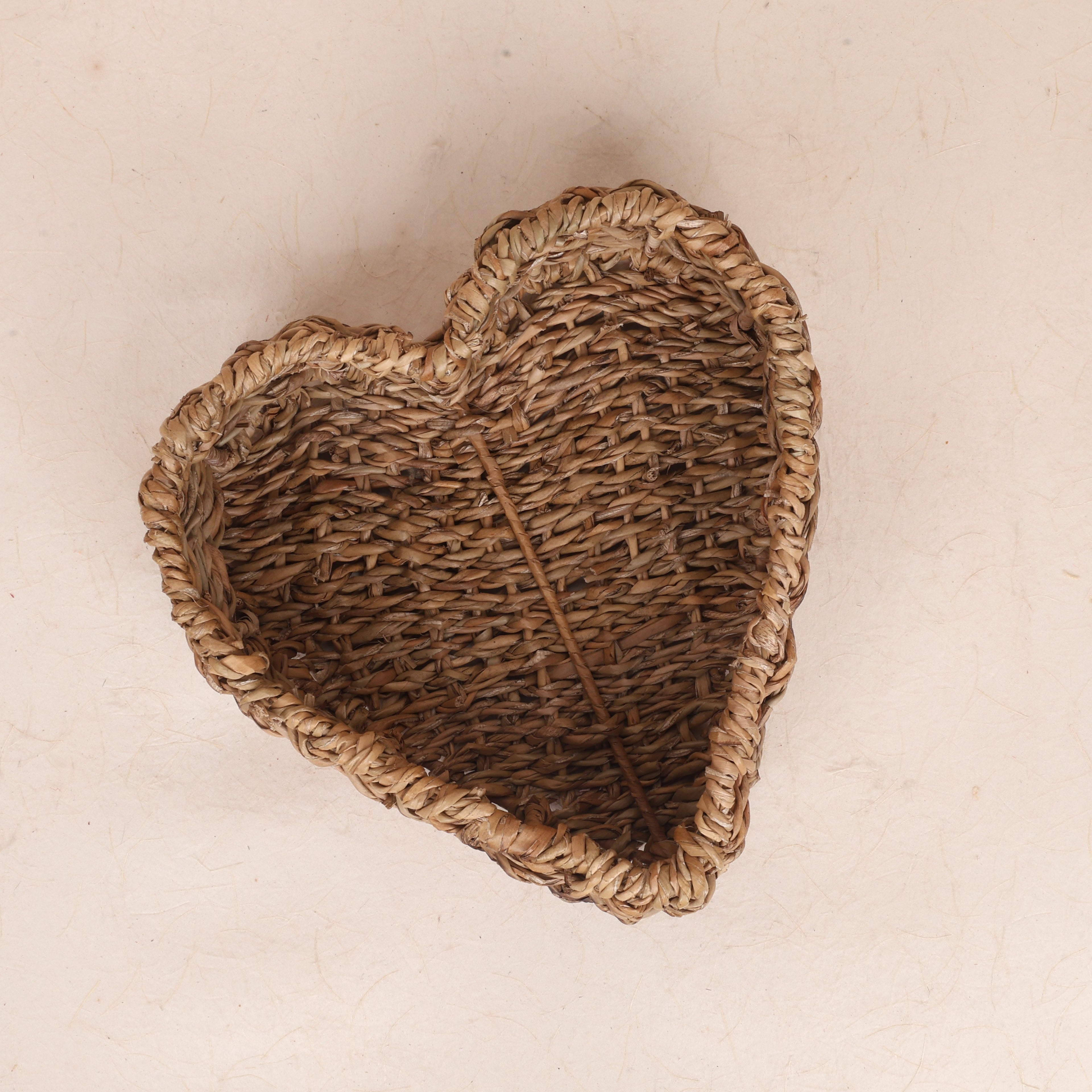Seagrass Heart Open Basket - (Small)