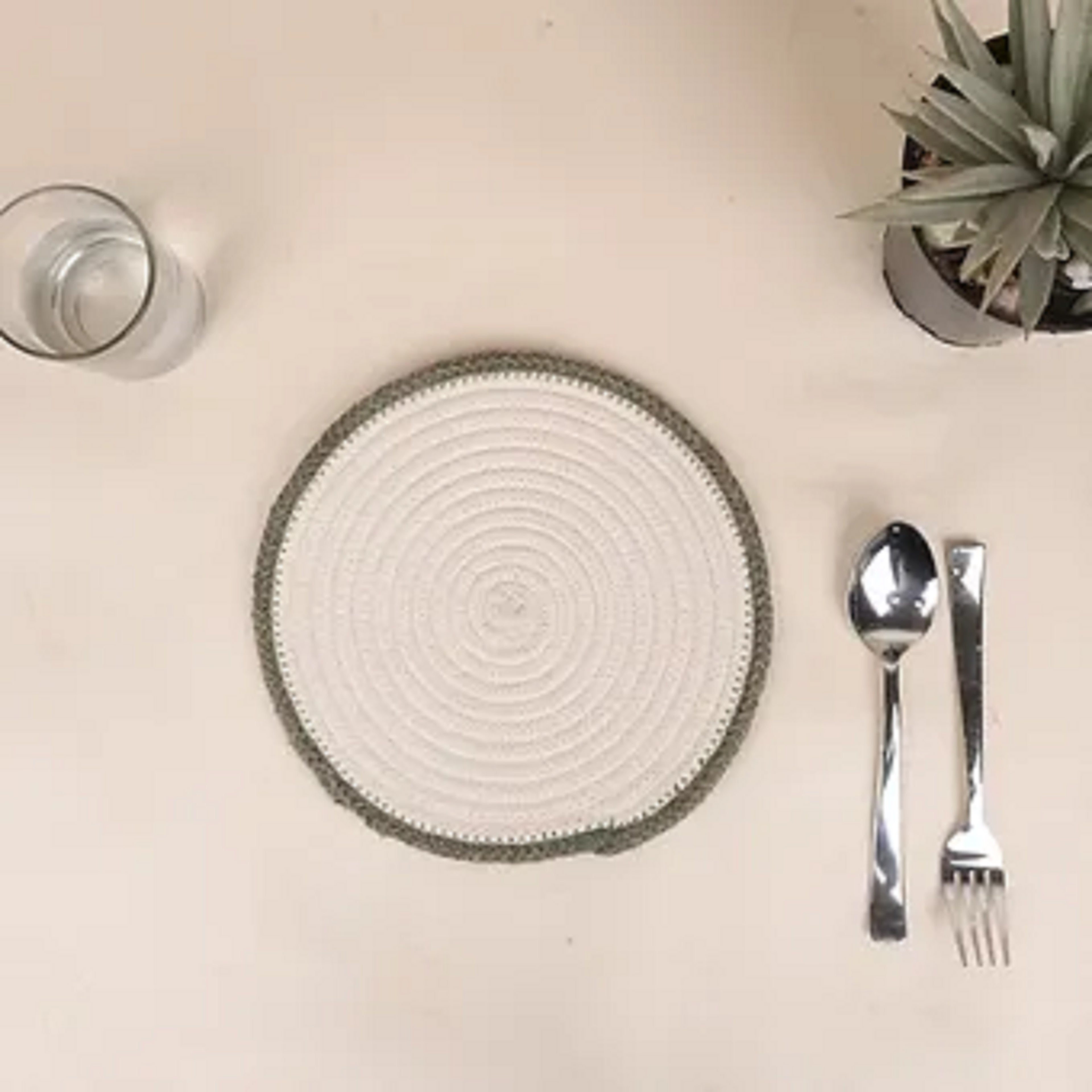 Accent Edge Table Trivets (3pcs)