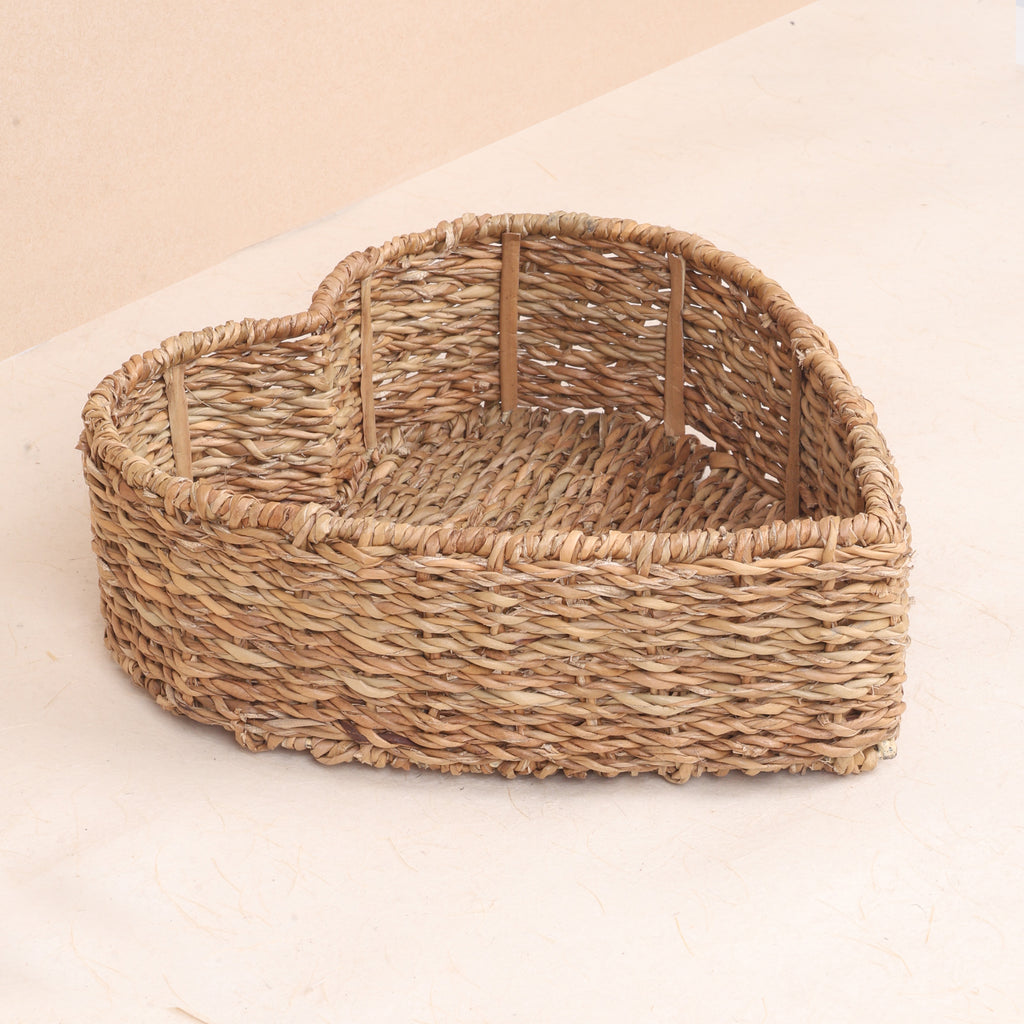 Seagrass Heart Open Basket - Medium